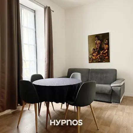 A L'angle Rue Raphael Apartament
