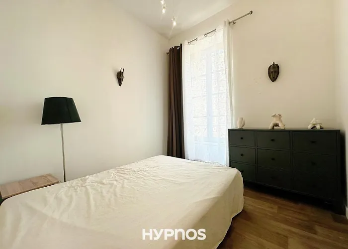 A L'angle Rue Raphael Apartman *